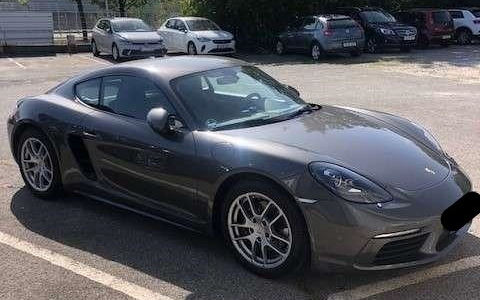 POL-H: Zeugenaufruf: TĂ€ter stehlen zwei hochwertige Porsche in Hannover-Linden-SĂŒd - Polizei bittet um Hinweise - Foto: presseportal.de POL-H: Zeugenaufruf: TĂ€ter stehlen zwei hochwertige Porsche in Hannover-Linden-SĂŒd - Polizei bittet um Hinweise - Foto: presseportal.de