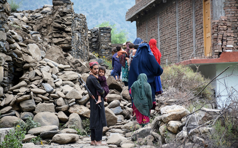 Die Erdbebenkatastrophe in Afghanistan hat große Zerstörungen angerichtet. - Foto: Wahidullah Kakar/AP/dpa Die Erdbebenkatastrophe in Afghanistan hat große Zerstörungen angerichtet. - Foto: Wahidullah Kakar/AP/dpa