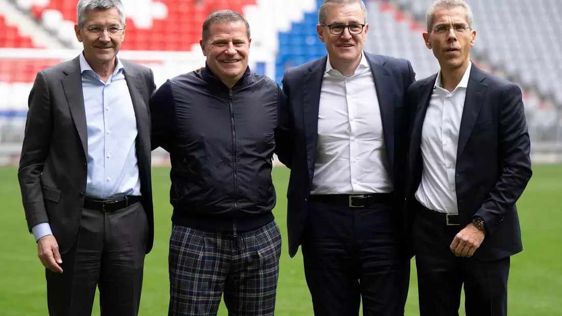 In dieser Form ist die Führung des FC Bayern nicht mehr lange zusammen, Michael Diederich (r.) verlässt den Club bald. - Bild: Sven Hoppe/dpa