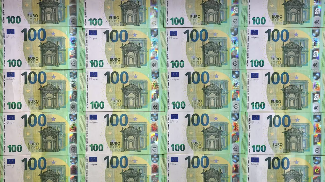 Haushalte im Westen verfügen über mehr Vermögen. (Symbolbild) - Bild: Karl-Josef Hildenbrand/dpa