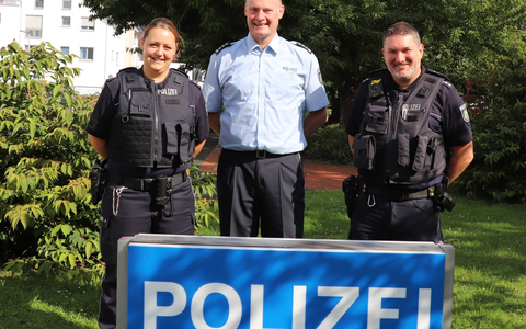 POL-HX: Neue Bezirksdienstbeamte für die Stadt Höxter im Einsatz - Foto: presseportal.de