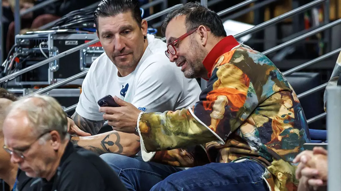 Ihre Beziehung war mal besser: Stefan Kretzschmar (l) und Bob Hanning. (Archivbild) - Bild: Andreas Gora/dpa