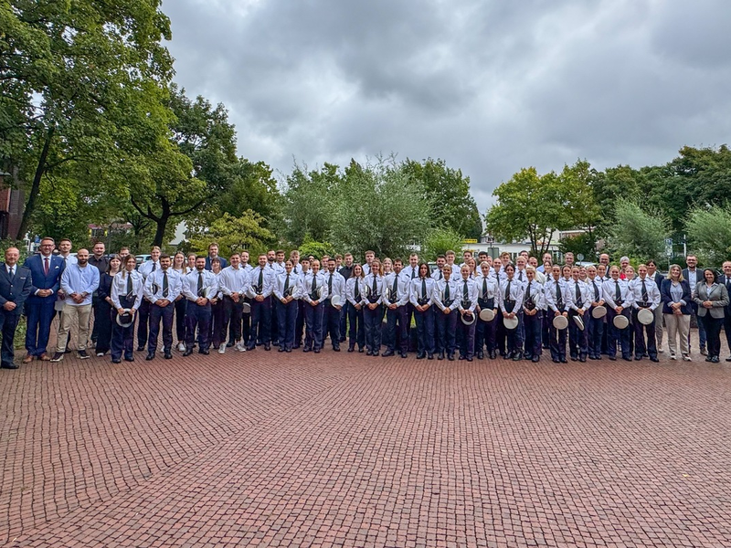 POL-WES: Wesel- Willkommen bei der Polizei im Niederrhein-Kreis Wesel/ Landrat begrüßt 65 neue Polizistinnen und Polizisten! - Foto: presseportal.de