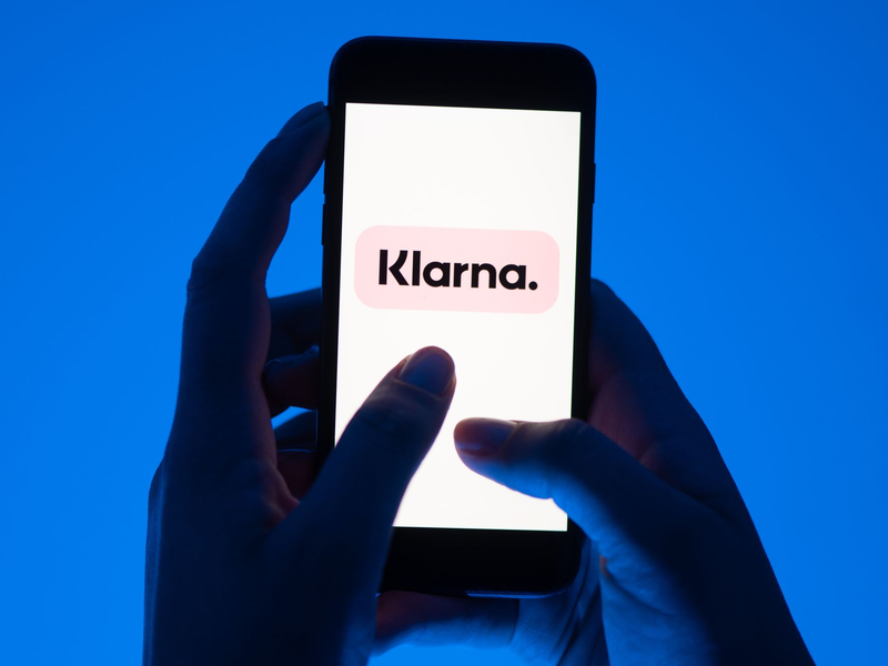 Klarna startete in Schweden und geht nun in den USA an die Börse. (Archivbild) - Foto: Sebastian Kahnert/dpa