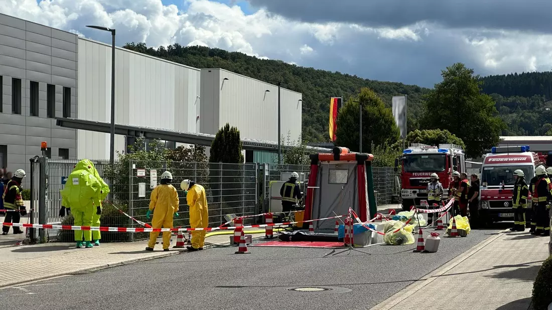 FW Finnentrop: Gefahrstoffaustritt in Finnentrop-Frielentrop - Bild: presseportal.de