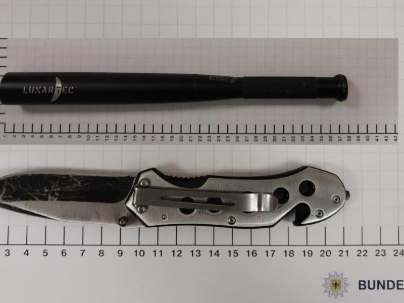 BPOL NRW: Hauptbahnhof Münster - Bundespolizei stellt Messer und Schlagstock bei 16-Jährigem sicher - Foto: presseportal.de