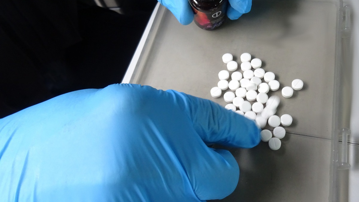 HZA-N: Unsportliches Verhalten - Nürnberger Zöllner finden verbotene Substanzen - Foto: Zoll, presseportal.de