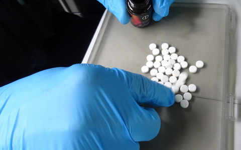 HZA-N: Unsportliches Verhalten - NĂŒrnberger Zöllner finden verbotene Substanzen - Foto: Zoll, presseportal.de HZA-N: Unsportliches Verhalten - NĂŒrnberger Zöllner finden verbotene Substanzen - Foto: Zoll, presseportal.de