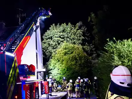 FF Olsberg: Feuer in Mehrfamilienhaus in Bigge - Foto: presseportal.de