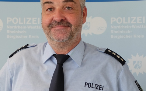 POL-RBK: Overath/Rösrath - Neuer Leiter der Polizeiwache Overath/Rösrath - Foto: presseportal.de POL-RBK: Overath/Rösrath - Neuer Leiter der Polizeiwache Overath/Rösrath - Foto: presseportal.de