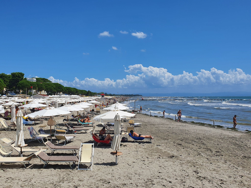 Das Unglück geschah am Strand von Grado in Norditalien. (Archivbild) - Foto: Alexandra Frank/dpa-tmn