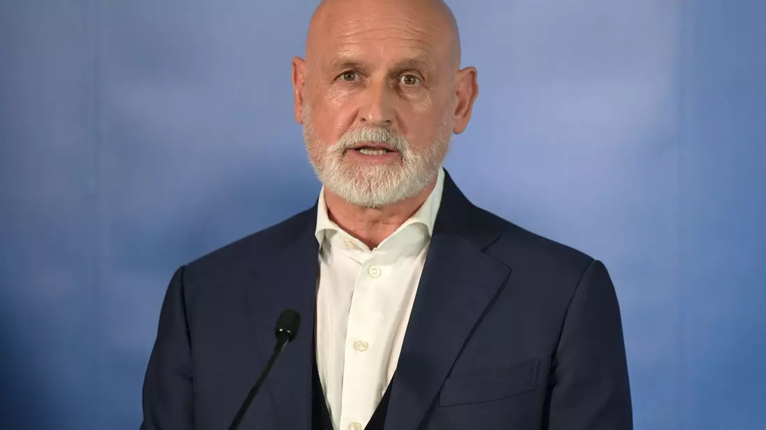 Volker Geyer, Vorsitzender des Beamtenbunds dbb, sorgt sich um das Ansehen des Staates (Foto: Archiv). - Bild: Michael Bahlo/dpa