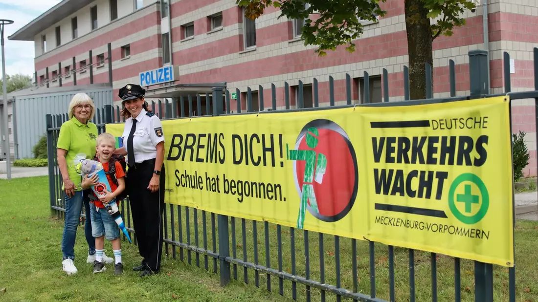 POL-HRO: Verkehrssicherheitsaktion BREMS DICH! Schule hat begonnen! - Bild: presseportal.de