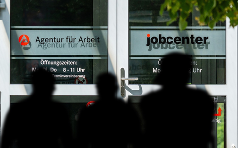 +++ Achtung Sperrfrist (Print, Radio und Online): 18.00 Uhr +++ARD-DeutschlandTREND: Mehrheit der Deutschen hält härtere Bürgergeld-Sanktionen für richtig - Foto: presseportal.de