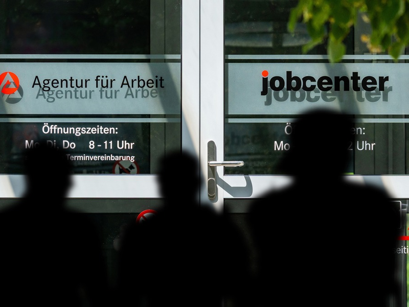 +++ Achtung Sperrfrist (Print, Radio und Online): 18.00 Uhr +++ARD-DeutschlandTREND: Mehrheit der Deutschen hält härtere Bürgergeld-Sanktionen für richtig - Foto: presseportal.de