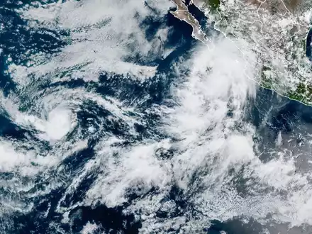 «Lorena» zieht auf die Westküste von Mexiko zu. - Foto: Uncredited/NOAA/AP/dpa