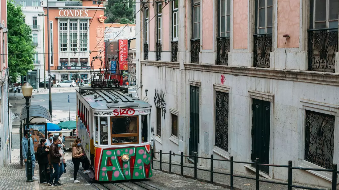  Der «Elevador da Gloria» ist eine von drei Stadtseilbahnen in Lissabon. (Archivfoto) - Bild: Ágata Xavier/dpa
