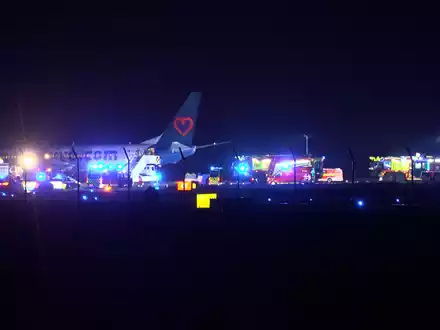 Die Passagiere sind unverletzt. - Foto: tv7news.de/dpa