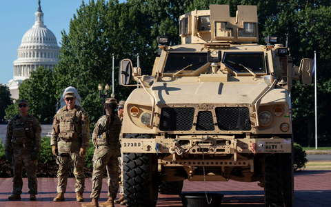 Die Nationalgarde patrouilliert in der US-Hauptstadt. (Archvivbild) - Foto: Jose Luis Magana/FR159526 AP/AP/dpa Die Nationalgarde patrouilliert in der US-Hauptstadt. (Archvivbild) - Foto: Jose Luis Magana/FR159526 AP/AP/dpa