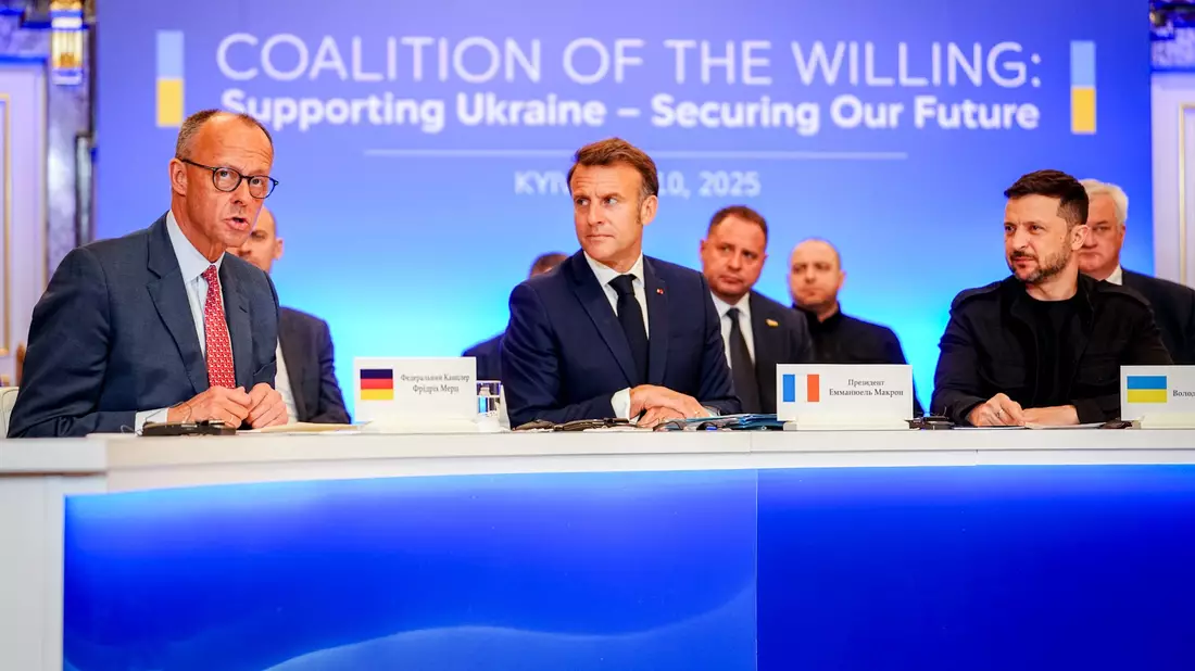 Immer wieder kommen die Vertreter der Koalition der Willigen zusammen, um über eine Friedenssicherung in der Ukraine zu sprechen. Doch kommen sie ihrem Ziel näher? (Archivfoto) - Bild: Kay Nietfeld/dpa