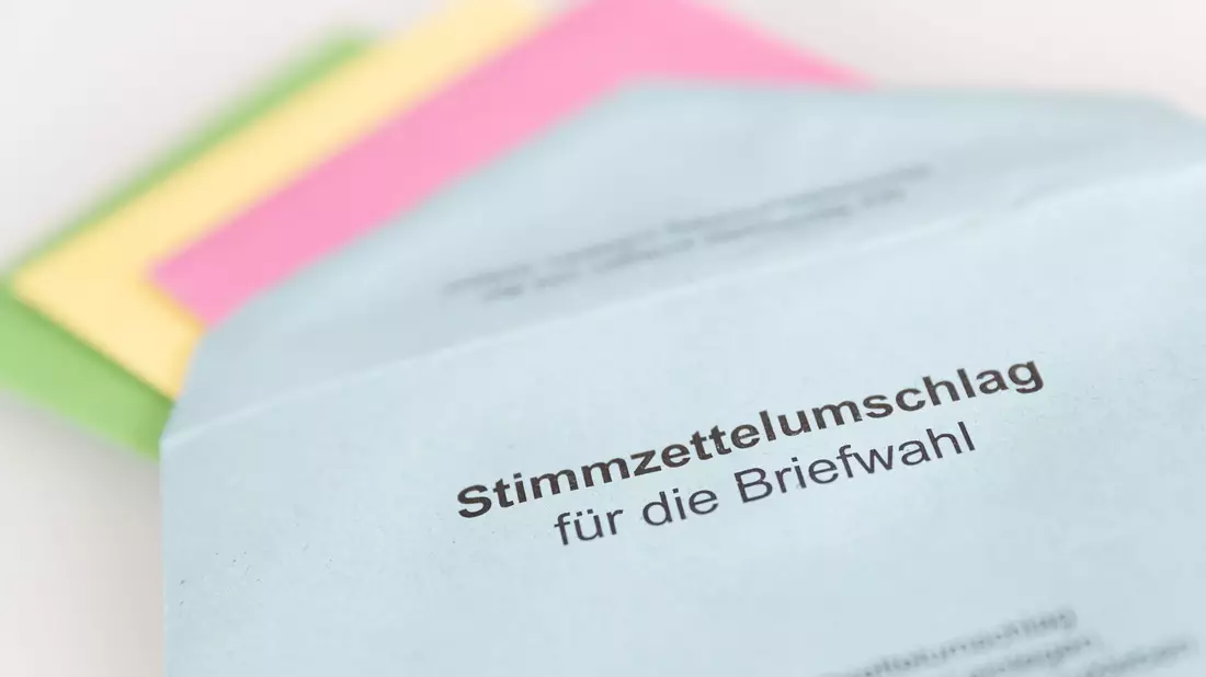 Der Tod von Kommunalwahlkandidaten der AfD nährt Spekulationen im Internet. (Symbolbild) - Bild: Friso Gentsch/dpa