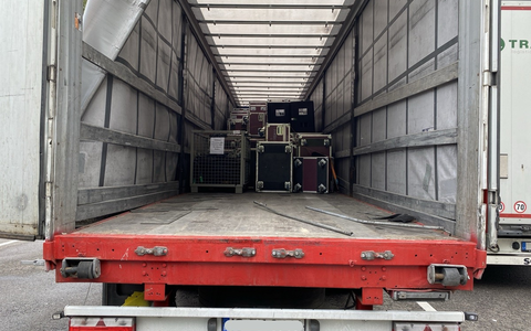 POL-PDLD: Schwerverkehrskontrolle: Fahrer wegen fehlender Ladungssicherung und GeschwindigkeitsĂŒberschreitung beanstandet - Foto: presseportal.de POL-PDLD: Schwerverkehrskontrolle: Fahrer wegen fehlender Ladungssicherung und GeschwindigkeitsĂŒberschreitung beanstandet - Foto: presseportal.de