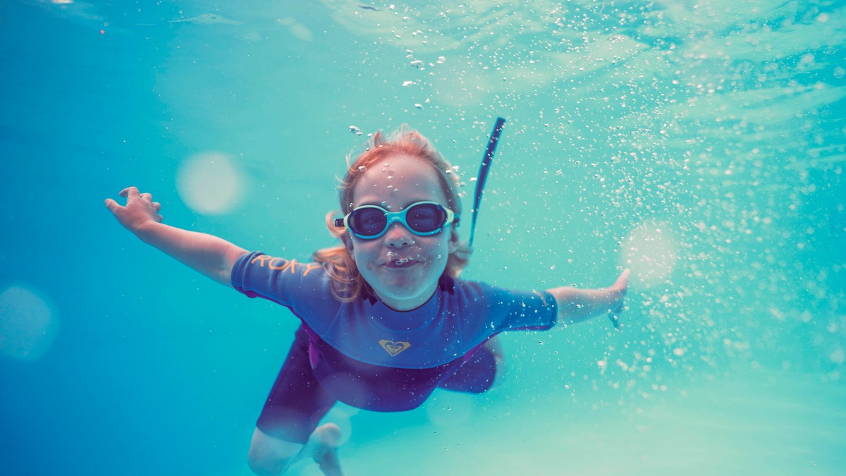DEICHMANN fördert Schwimmhelden: Jetzt bewerben und gemeinsam für mehr Schwimmsicherheit sorgen - Foto: presseportal.de
