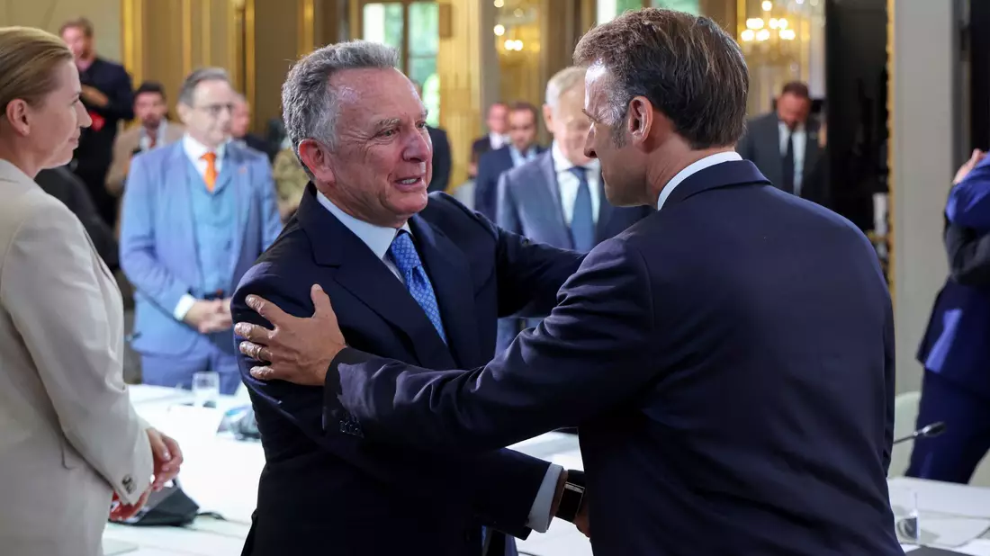 Die Beratungen über die militärische Unterstützung der Ukraine laufen seit Monaten. - Bild: Ludovic Marin/Pool AFP/AP/dpa