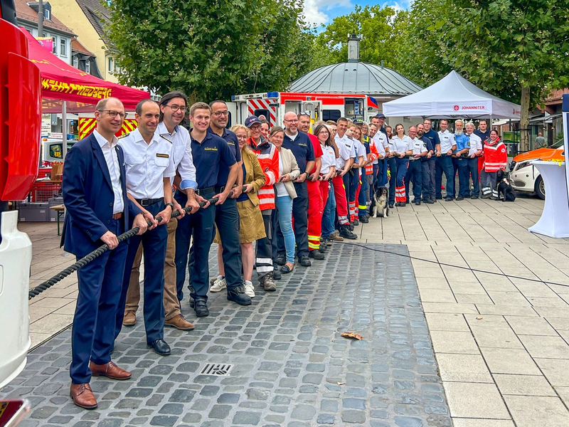 Mittelhessen: Wir ziehen alle an einem Strang - Blaulichtfamilie setzt starkes Zeichen der Solidarität - Foto: presseportal.de