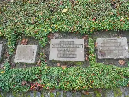 POL-PDWIL: Diebstahl von Grabtafeln der Kriegsgräberstätte Daleiden - Foto: presseportal.de