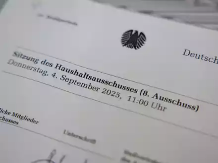 Der Bundesetat für 2025 steht: Der Haushaltsausschuss des Bundestags hat seine Bereinigungssitzung abgeschlossen. Mitte September wird er im Parlament verabschiedet.  - Foto: Joerg Carstensen/dpa