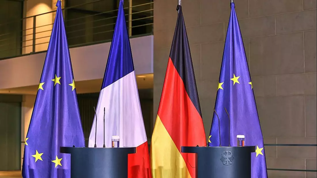 Fahnen von Frankreich, Deutschland und EU (Archiv) - Bild: über dts Nachrichtenagentur