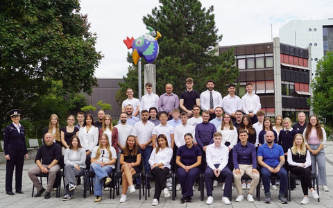 HZA-A: Berufseinsteiger beim Hauptzollamt Augsburg / Jetzt Karriere beim ZOLL starten! - Foto: presseportal.de