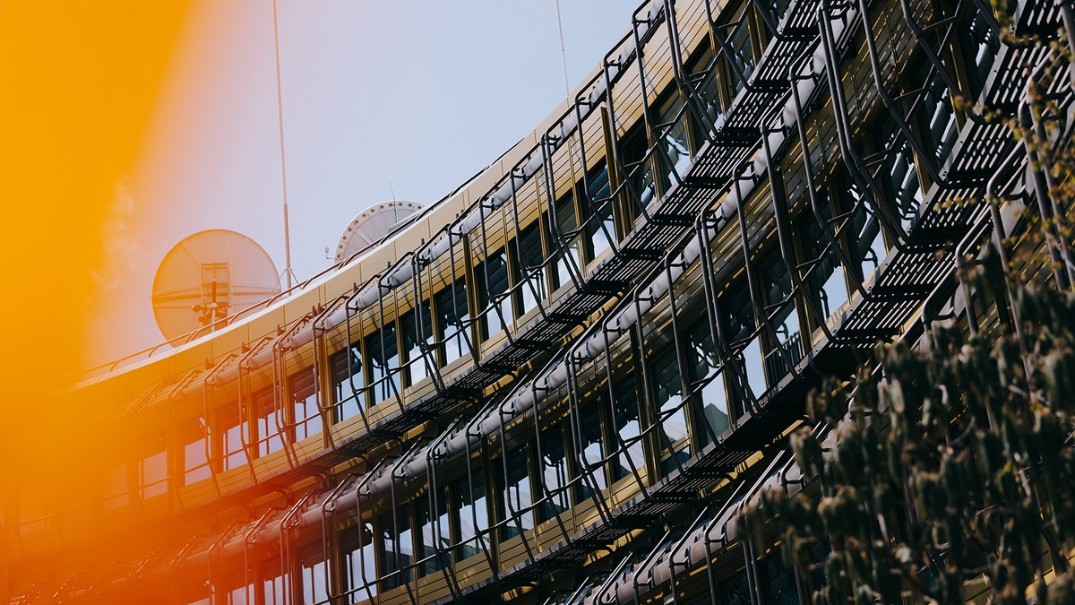 ZDF beendet SD-Ausstrahlung über Satellit zum 18. November 2025 / ZDF, ZDFinfo, ZDFneo, 3sat und KiKA künftig ausschließlich in HD-Qualität - Foto: presseportal.de