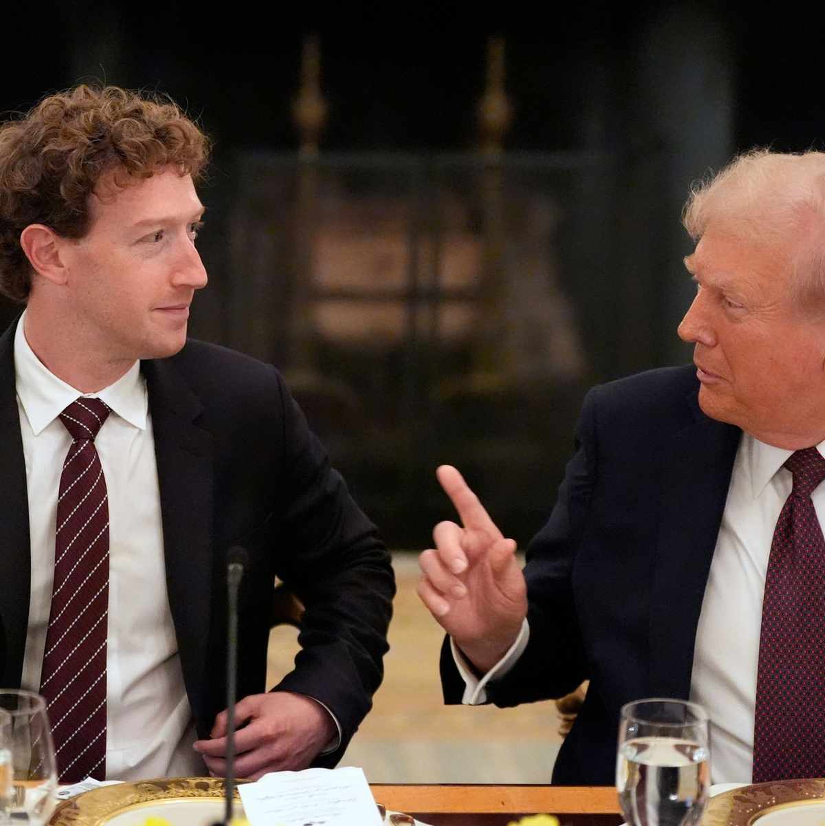 Zuckerberg dürfte sich auch Unterstützung von US-Präsident Donald Trump erhoffen. (Archivbild) - Foto: Alex Brandon/AP/dpa