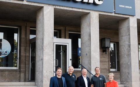 Ein starkes Zeichen für Innovation und Qualität Made in Germany: Der Regierende Bürgermeister Kai Wegner besucht das Gillette-Werk in Berlin-Tempelhof. - Foto: presseportal.de