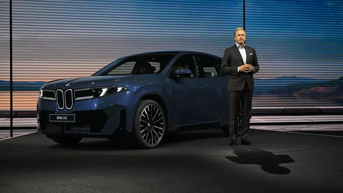 Mit dem iX3 hat BMW das erste Serienmodell der Plattform vorgestellt.  - Bild: Sven Hoppe/