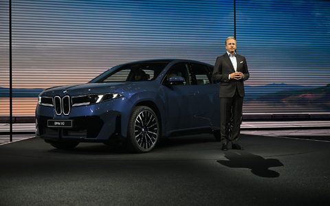 Mit dem iX3 hat BMW das erste Serienmodell der Plattform vorgestellt.  - Foto: Sven Hoppe/