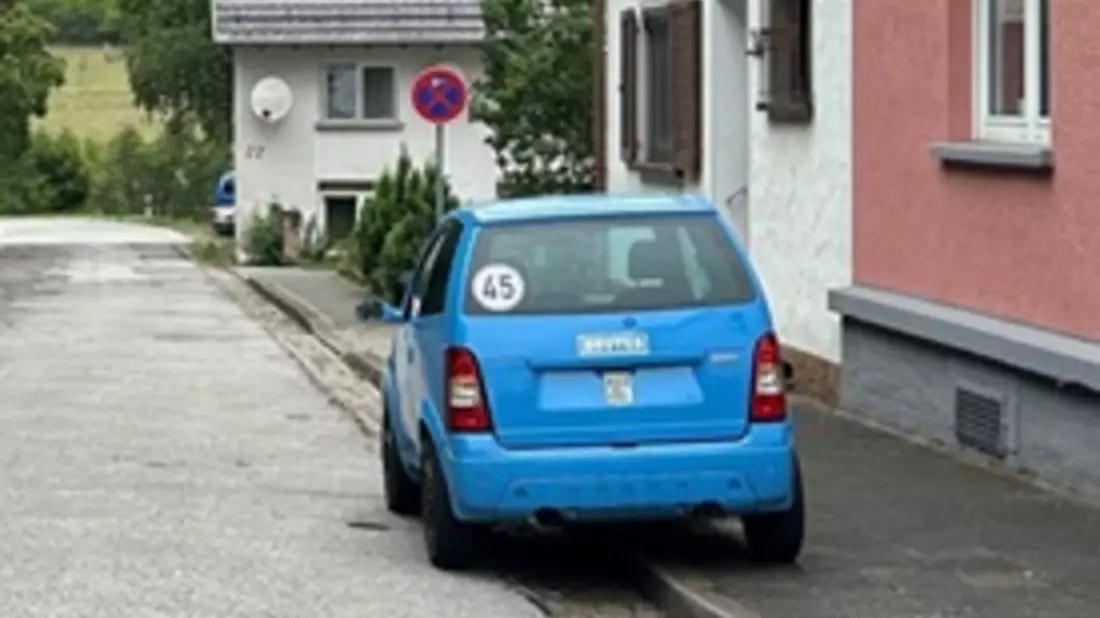 POL-PIKUS: Geparktes Fahrzeug touchiert - Bild: presseportal.de