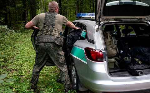 Immer wieder greifen polnischer Grenzschützer Menschen auf, die es über die Grenze nach Polen geschafft haben. (Archivbild) - Foto: Fabian Sommer/dpa Immer wieder greifen polnischer Grenzschützer Menschen auf, die es über die Grenze nach Polen geschafft haben. (Archivbild) - Foto: Fabian Sommer/dpa