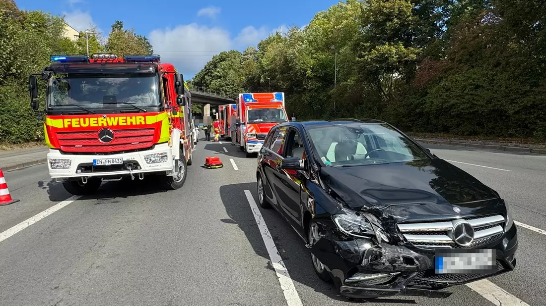 FW-EN: Verkehrsunfall in der Spaeter Kurve - Drei Verletzte - Bild: presseportal.de