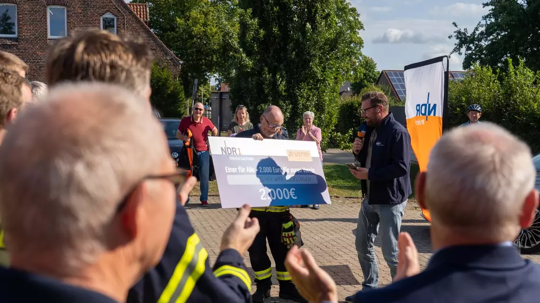 FW Flotwedel: NDR1 zu Besuch bei der Feuerwehr Eicklingen - Bild: presseportal.de