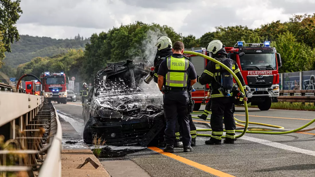 FW-MK: PKW Brand auf der Autobahn sorgt für Lange Staus - Bild: presseportal.de