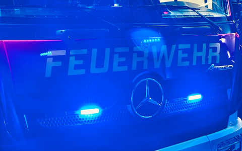 FFW Schwalmtal: Verkehrsunfall in Ungerath - Feuerwehr sichert Unfallstelle und unterstützt Polizei - Foto: presseportal.de