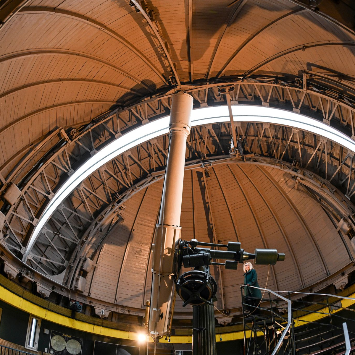 Unter anderem in der Wilhelm-Foerster-Sternwarte in Berlin gibt es angeleitete Live-Beobachtungen. (Archivbild) - Foto: Jens Kalaene/dpa