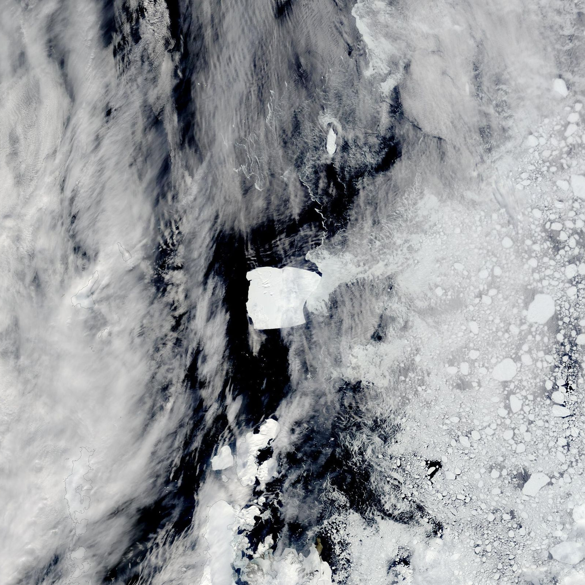 Jahrzehntelang hing der Eisberg fest, bevor er sich in Bewegung setzte. - Foto: Cover Images/Zuma Press/dpa