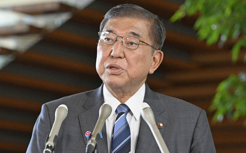 Die Koalition von Japans Regierungschef Ishiba hat in beiden Parlamentskammern keine Mehrheit mehr. (Archivbild) - Foto: Mizuki Ikari/Kyodo News/AP/dpa