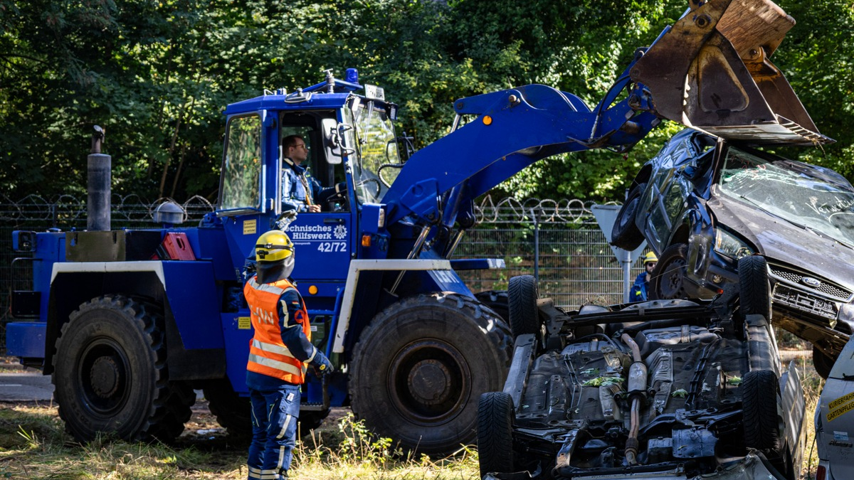 THW NRW: Innenministerium begeistert von THW-Großübung - Foto: presseportal.de