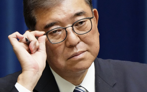 Japans Regierungschef Ishiba stand nach Wahlschlappen in seiner eigenen Partei in der Kritik. - Foto: ---/kyodo/dpa