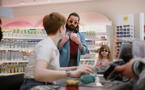 dm immergu?nstig - Foto: dm/Chelsy Filmproduktions GmbH über pressetext.de